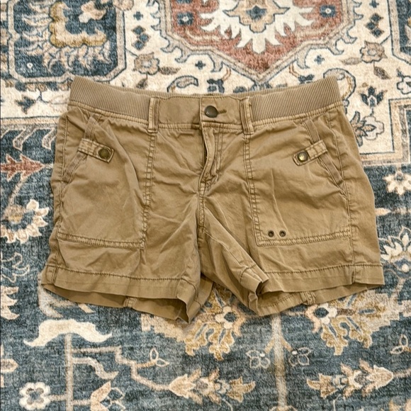 Tan Cargo Shorts Utility Style - Picture 2 of 9